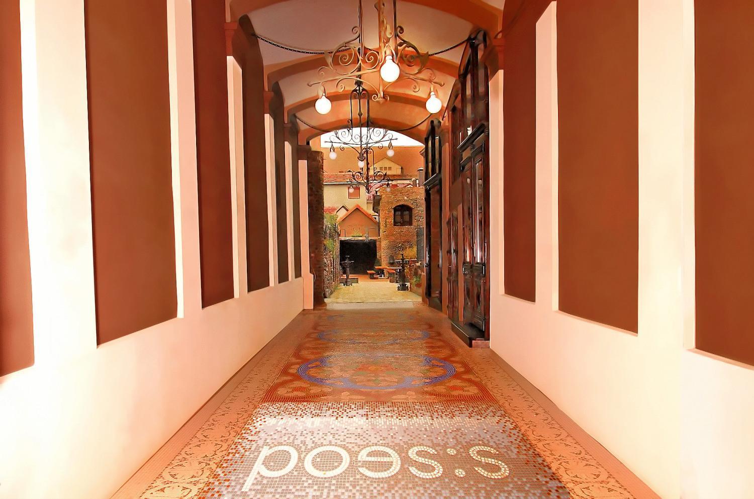 Hotel Poesis Satu Mare Exterior photo